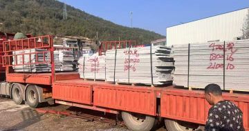 昆明 芝麻灰花岗岩光面毛板出货日常