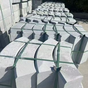 昆明 芝麻灰弧形路沿石