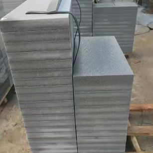 昆明 芝麻灰火烧面300*600*50地铺石材