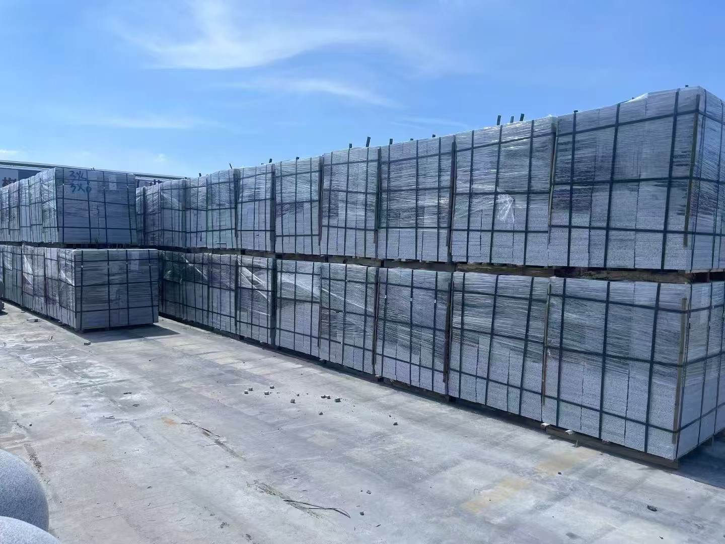 昆明 芝麻白火烧成品300*600地铺料，大量现货，物美价廉